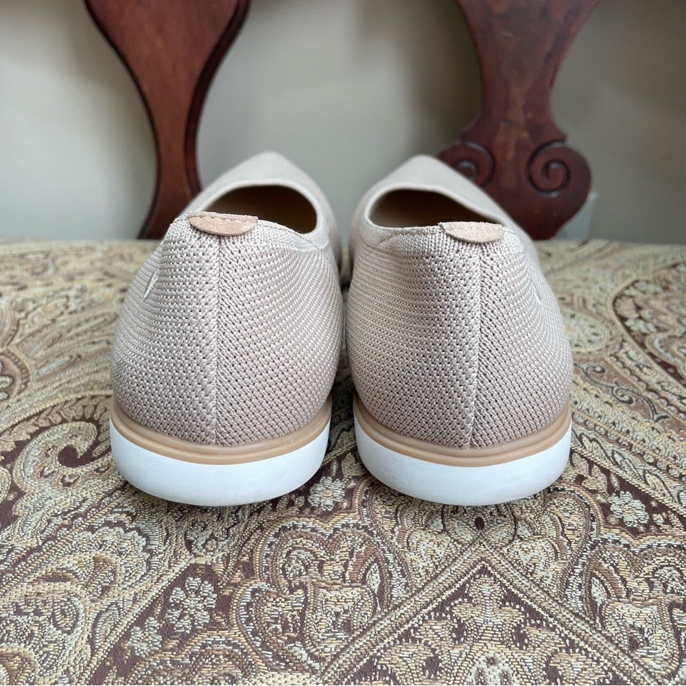 Vivaia Veronica Cream Point Toe All Day Standing Flats Comfortable Size 8 - Picture 10 of 16